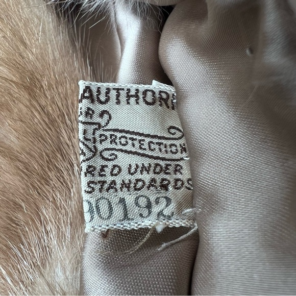 VTG Brown Mink Fur Stole Wrap Shawl Cape With Pockets Women's OS - Picture 13 of 16